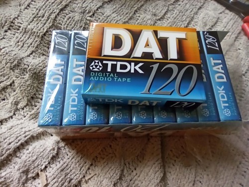 DAT TDK 1.jpg